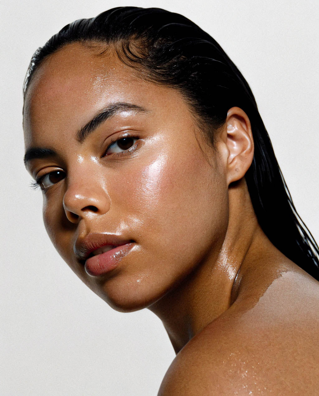 Close-up of a woman's face with a neutral background. Best skincare serum
2. Vitamin C serum
3. Face serum for glowing skin
4. Anti-aging serum
5. Hydrating face serum
6. Vegan cruelty-free skincare serum
7. Natural anti-aging face serum
8. Serum for acne-prone skin
9. Collagen boosting serum
10. Buy face serum online