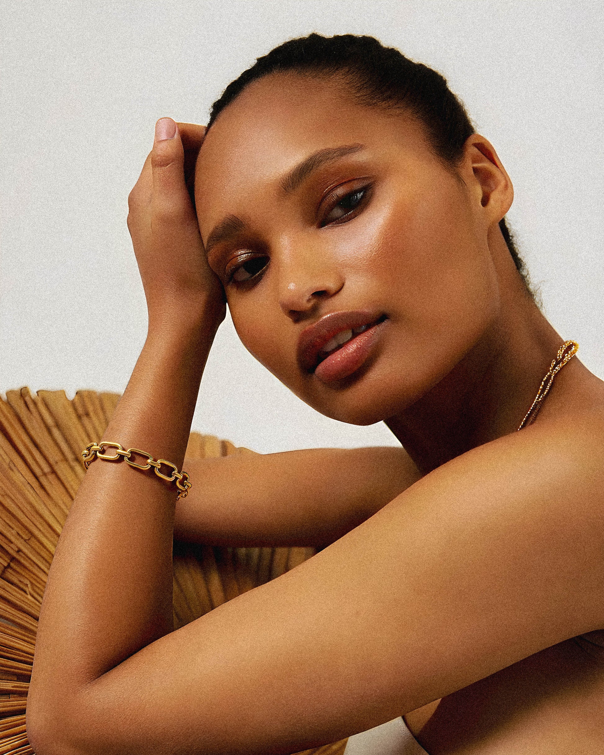 The Seraphline Bracelet is a finely crafted chain bracelet that combines elegance with durability. Its sleek design makes it a versatile accessory suitable for both everyday wear and special occasions. Expertly made, this bracelet offers a comfortable fit while adding a subtle touch of sophistication to any outfit. 1.	18k gold plated jewelry
	2.	gold plated stainless steel jewelry
	3.	tarnish free gold jewelry
	4.	waterproof gold jewelry
	5.	affordable gold jewelry
	6.	non-tarnish gold jewelry
	7.	hypoaller